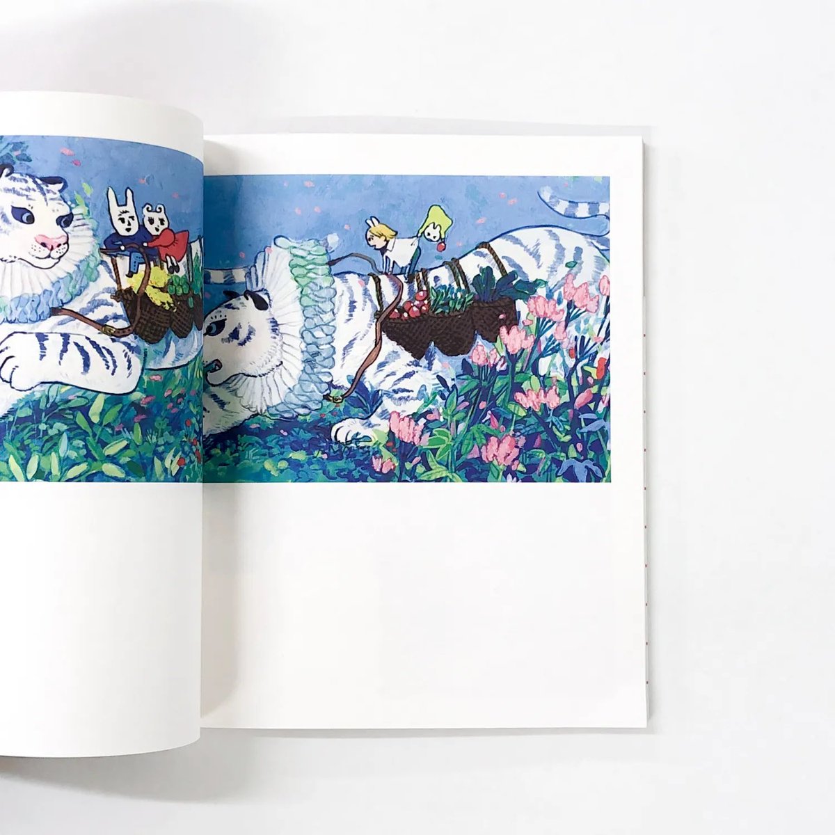 イケガミヨリユキ作品集 PETALS artworks 2016-2018』 国内・アジアを