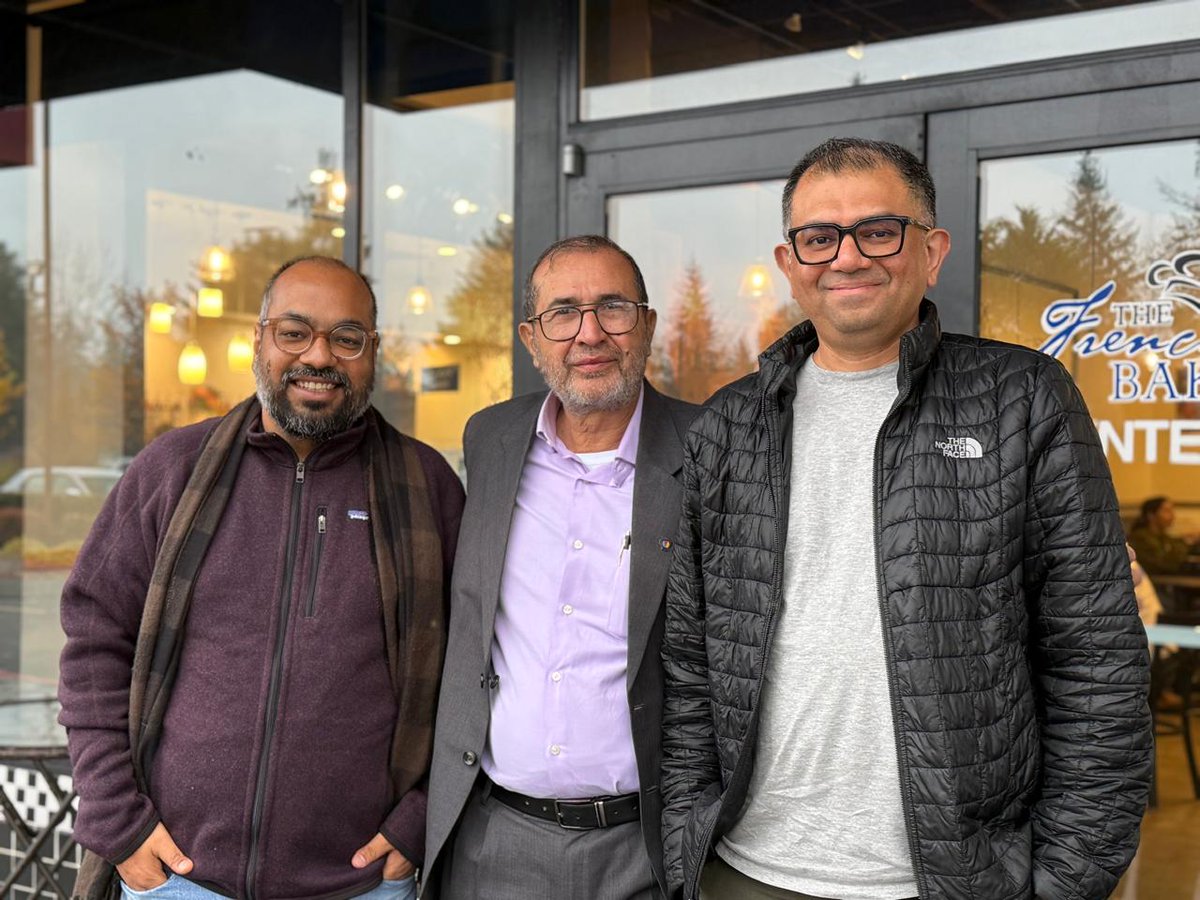 #Day7 | #Seattle

The BITS Pilani delegation — Prof. Arya Kumar and Mr. Sachin Arya — continued their alumni engagements in Seattle with a meeting with Mr. Shailesh Murali, Head of Strategic Finance at Moloco.