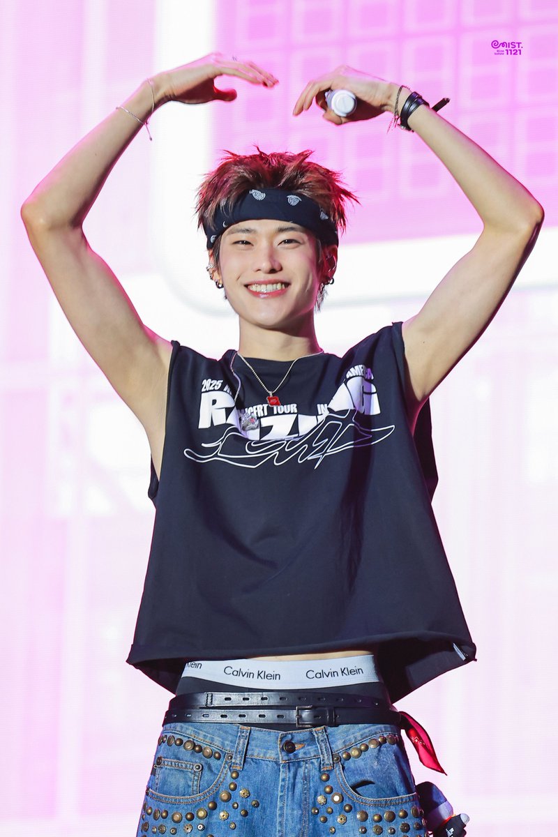 251114 Mexico
우리 또리야, 고생 많았어💖🫶

#소희 #SOHEE #라이즈 #RIIZE