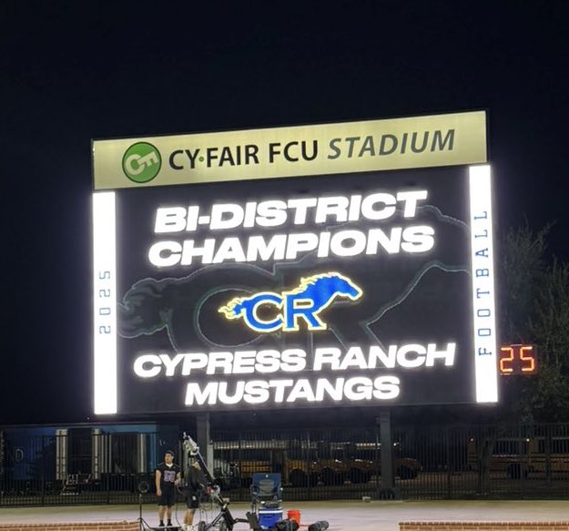 Coach_Ware's tweet image. Round 1 6A Division 1 Playoff Win ✅

Week in and week out these guys show up take coaching, fight their tails off, and I love it. These young men are creating memories that will last a lifetime. On to round 2. 

#Darkside
#WeOverMe
#WhatsYourFocus