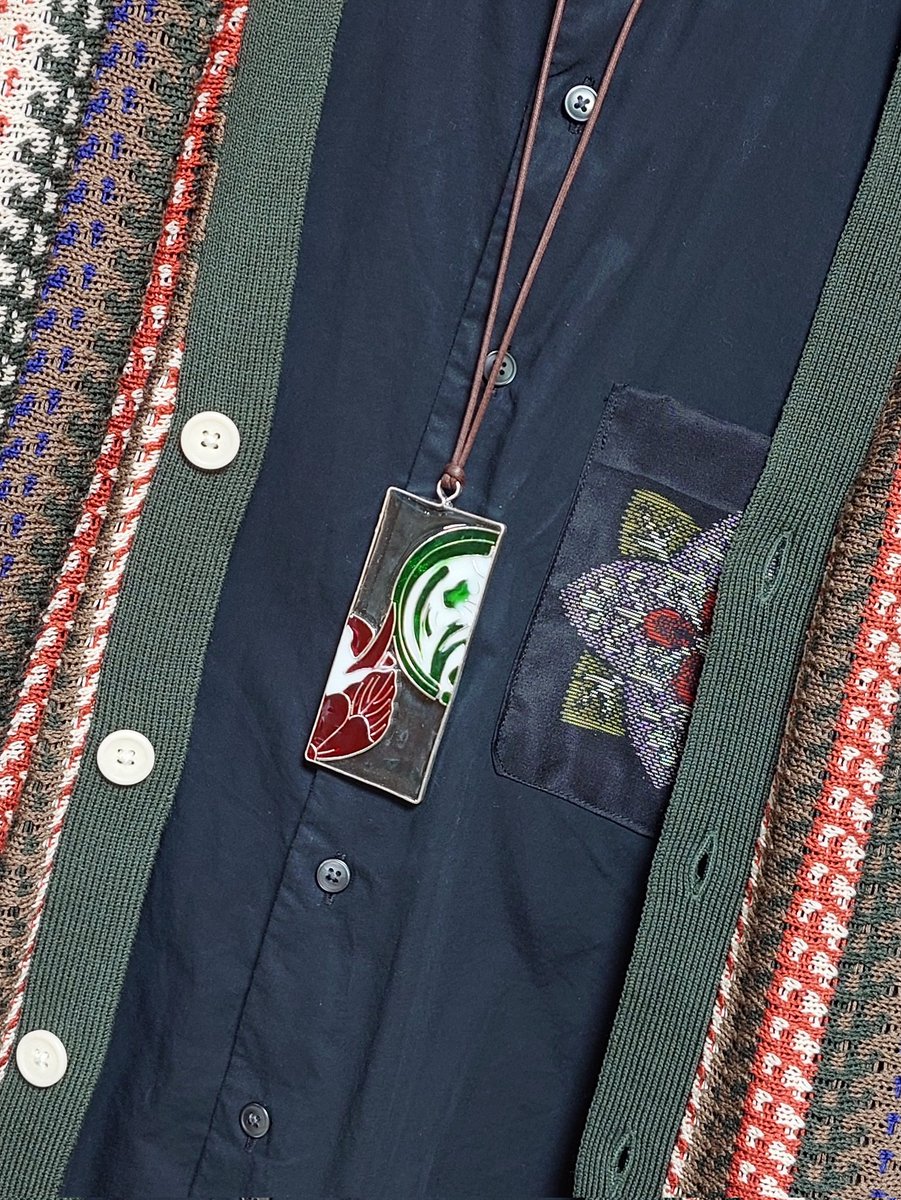 56365's tweet image. 人外組、翠炎家紋完成!!
夜は型だけで撃沈して、早朝にレジン固めて完成！
もっと早く取り掛かれよ、自分よ。
ダッシュで名古屋、お渡し会に間に合った⋯色んな意味で（笑）あっぶね。
#MSSPアート #MSSPフォト #レジン