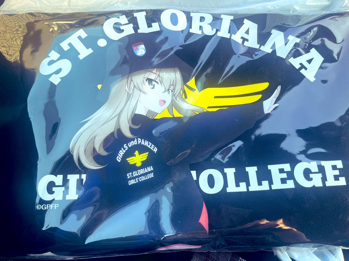 バッグ　　yaya様 ♡ トートバッグのデザイン良すぎて買っちゃった、これでTシャツも出して