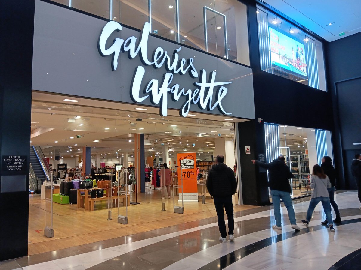 À Rosny 2, les Galeries Lafayette vont baisser le rideau le 23 décembre, veille du réveillon de Noël
➡️ l.leparisien.fr/xIHT