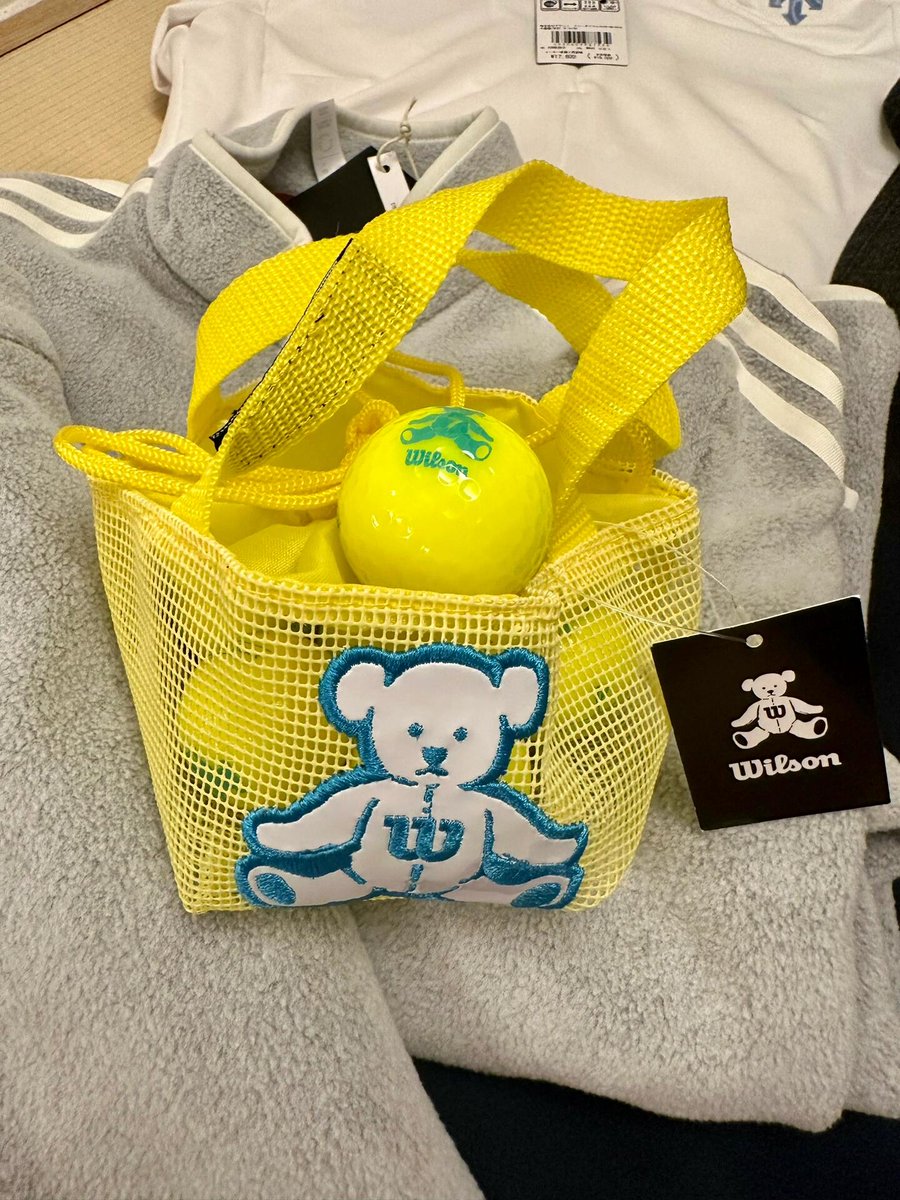 PuehlerN11618's tweet photo. 東京で3500元でこんなにゴルフ用品ゲットしちゃった⛳️✨
Alpen Tokyoは免税OKで、ブランドもいっぱいあって安いし、割引クーポンも使えちゃう〜💖
#ゴルフ #東京 #新宿 https://t.co/b46m8QzmcP
