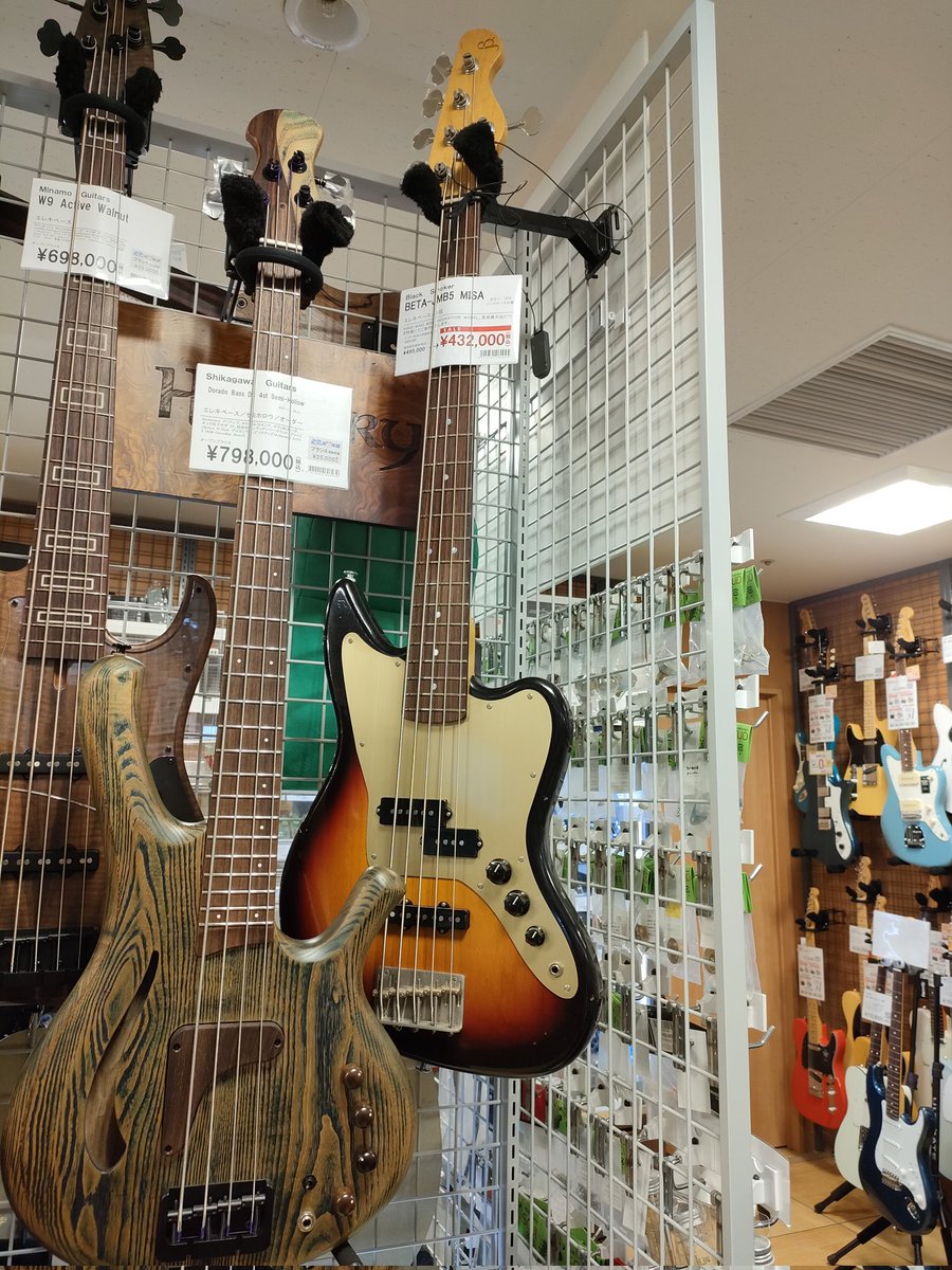 静岡パルコの島村楽器でMISAモデル値下げされていました。

#BANDMAID