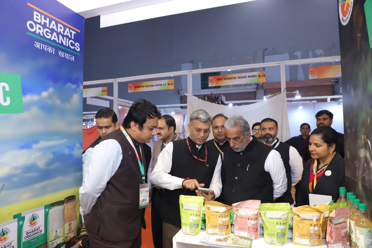 mdncdc's tweet image. &apos;अंतरराष्ट्रीय सहकारिता वर्ष&apos; के अवसर पर भारत मंडपम में आयोजित 44वें भारतीय अंतरराष्ट्रीय व्यापार मेले में माननीय श्री कृष्णपाल गुर्जर, केंद्रीय सहकारिता राज्य मंत्री, ने NCDC द्वारा लगाए गए पवेलियन का विधिवत उद्घाटन किया।
उद्घाटन के दौरान श्री कृष्णपाल गुर्जर जी ने कहा कि “IITF…