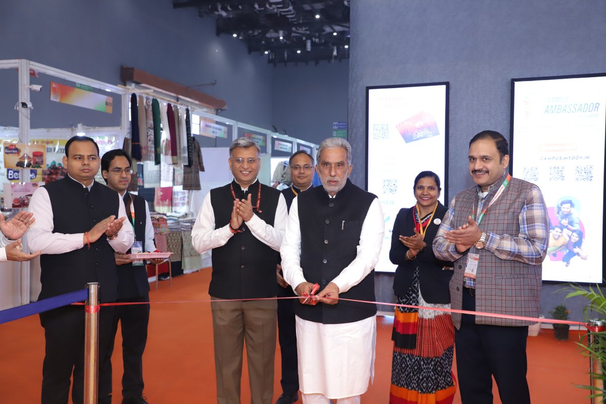 mdncdc's tweet image. &apos;अंतरराष्ट्रीय सहकारिता वर्ष&apos; के अवसर पर भारत मंडपम में आयोजित 44वें भारतीय अंतरराष्ट्रीय व्यापार मेले में माननीय श्री कृष्णपाल गुर्जर, केंद्रीय सहकारिता राज्य मंत्री, ने NCDC द्वारा लगाए गए पवेलियन का विधिवत उद्घाटन किया।
उद्घाटन के दौरान श्री कृष्णपाल गुर्जर जी ने कहा कि “IITF…