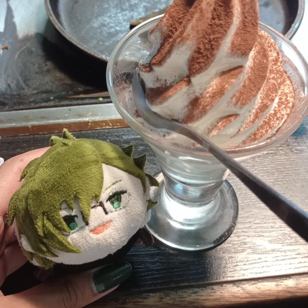 Siapapun yang nemu mochikororin yamato ini di cf 21 day 1 plis infokan😭 ciri"nya bagian earmicnya rada lepas hiks