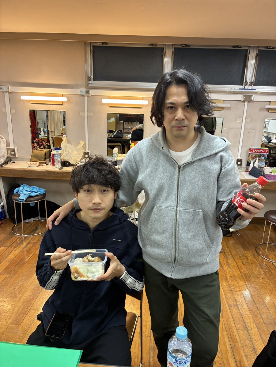 Mrs_fictions's tweet photo. 15日(土)13時の回終演！ご来場大感謝です！ところで土曜の夜ってみんな何してますか？18時までに三鷹駅来れますか？『再生ミセスフィクションズ3』おかげさまで大好評なのですが(調べて！)お席はだいぶ余裕がございます。何故？当日券は無限にご用意します！無限です！確かめに来て！
#再生ミセス3 https://t.co/6zQwU1nCd0