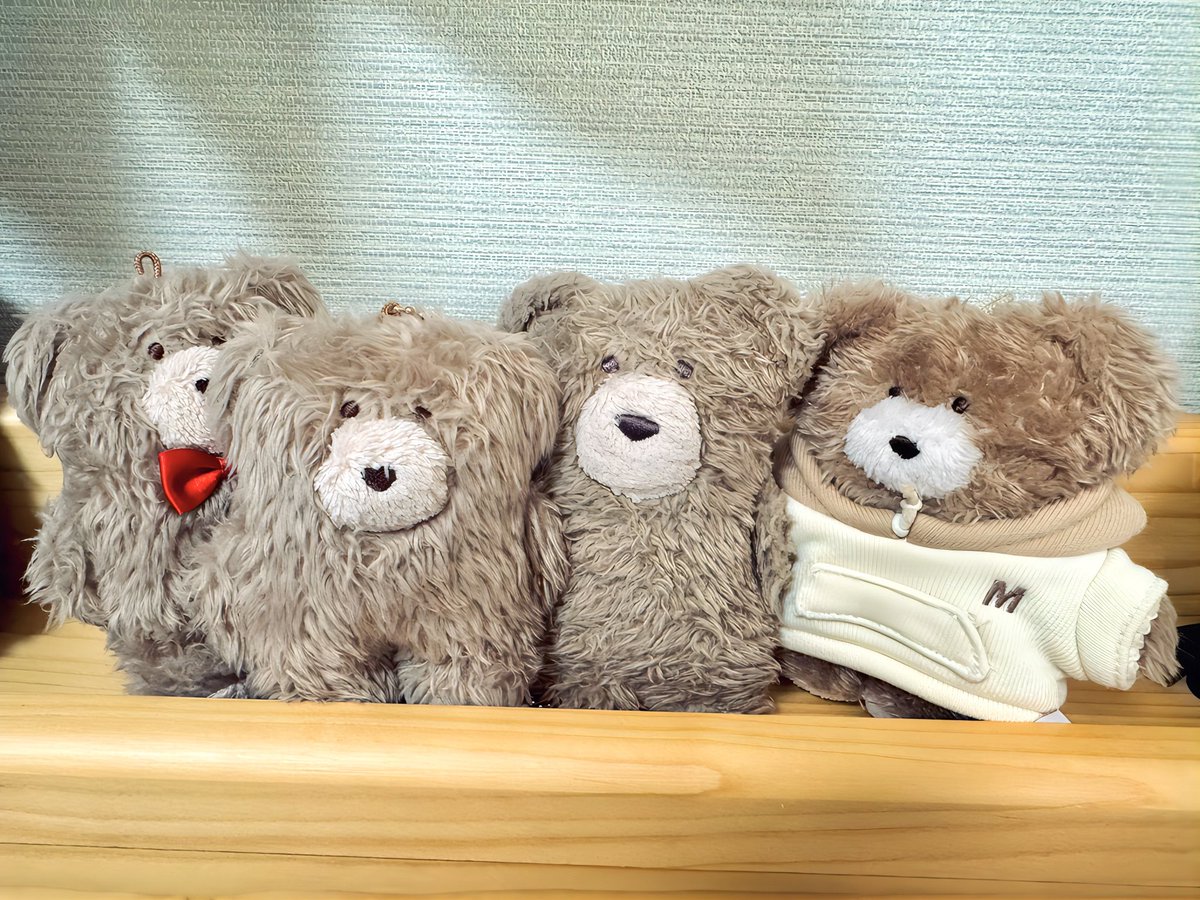 ohachan810's tweet photo. ただのポリエステルの塊なのに、どうしてこんなに愛おしいのでしょう
#ぬい撮り
#モコモカ https://t.co/ozjWYSJMxz