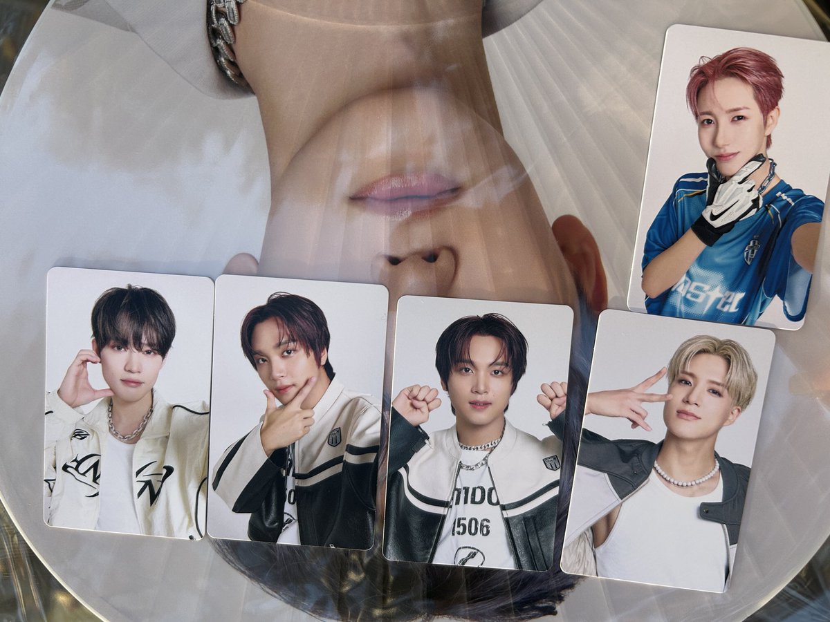s___vtwm's tweet photo. NCTDREAM NCT DREAM ドリム ドリショ4 トレカ ラントレ 交換

【譲】画像 ロンジュン ジェノ ヘチャン 
チョンロ チソン

【求】2枚目画像 ジェミン>マーク

15日,16日会場手渡しでの交換希望です。
条件の合う方お声掛けお願いいたします🙇🏻‍♀️ https://t.co/6GbEWwArGa