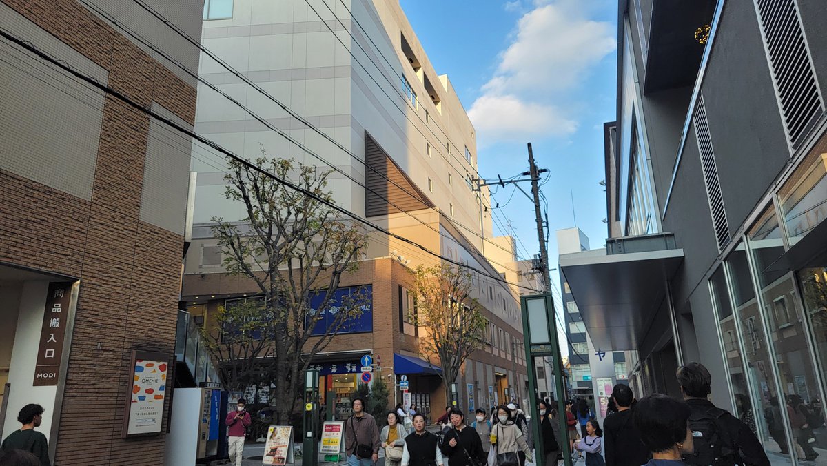 月の裏側のクラタ🌛 (@moonbasev3) on Twitter photo 