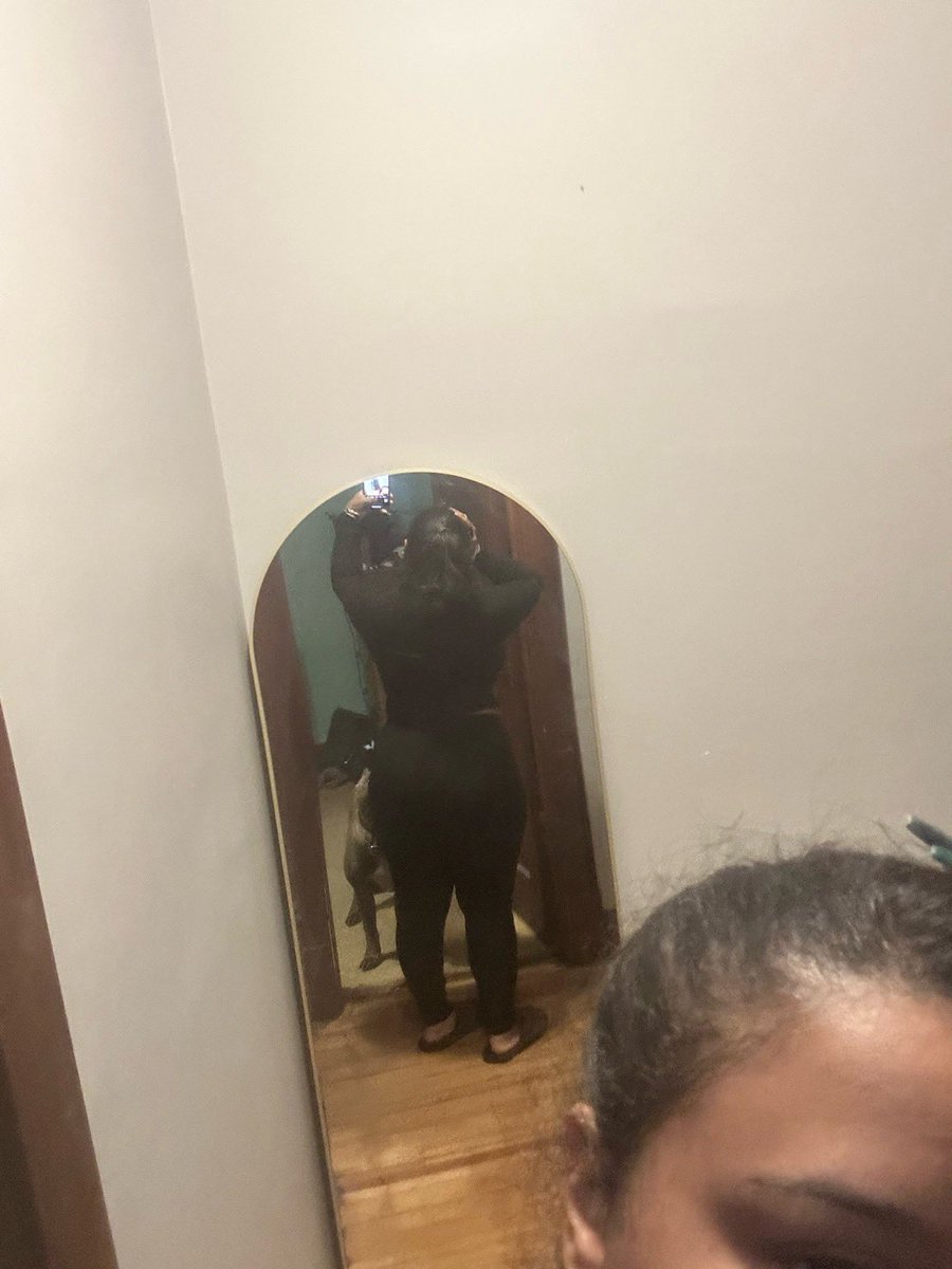 DessValdes's tweet image. Bedroom flow. 🥲