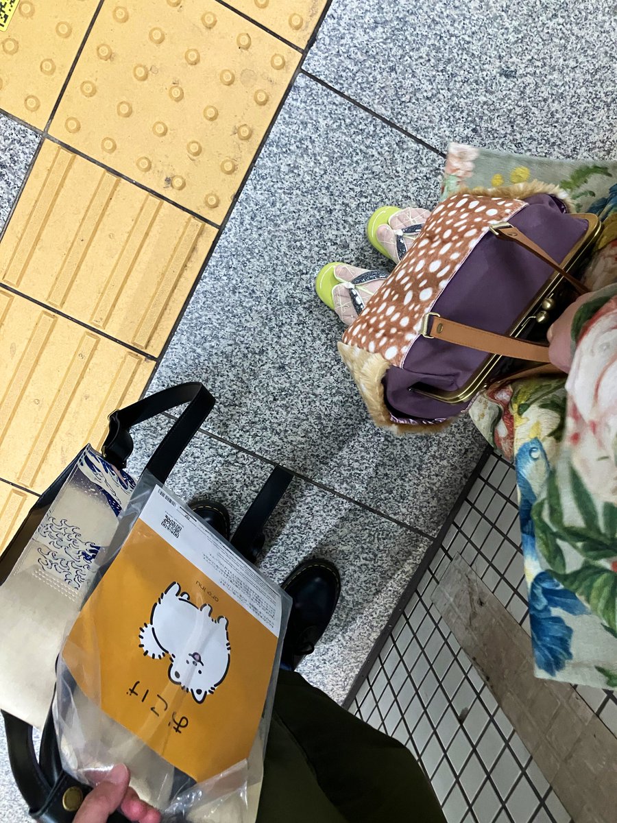 11月半ばなのに暑すぎる〜
レース足袋で単衣なのに汗かいた！