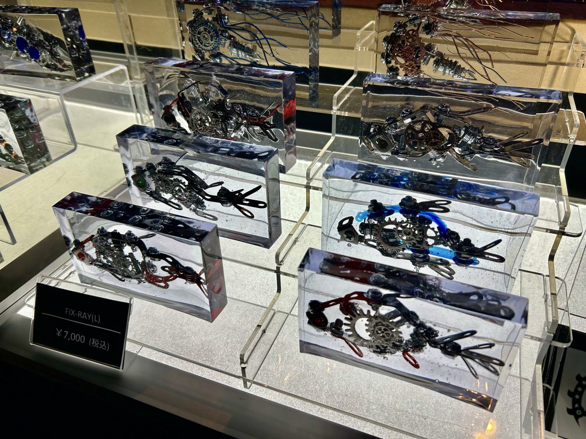 デザフェス62 金属部品の組み合わせで 水中の生き物を表現する MONOR