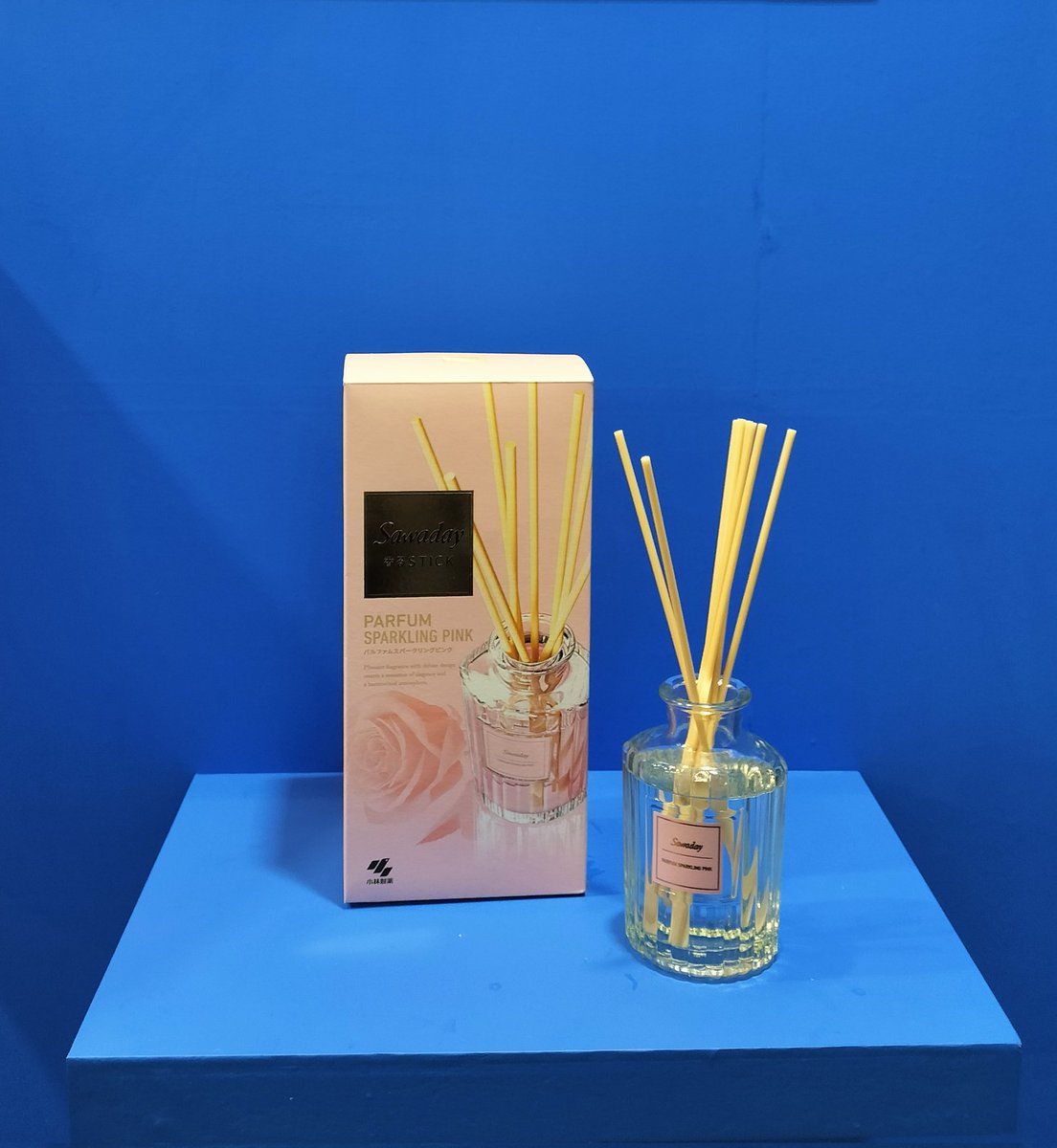 サワディー10分待ちくらいでした😊
残り2種類しかなかったけどちょうど欲しいなと思ってたやつが残ってたー
テーブルにあるだけで終わりって言ってたからかなりぎりぎりのゲット。