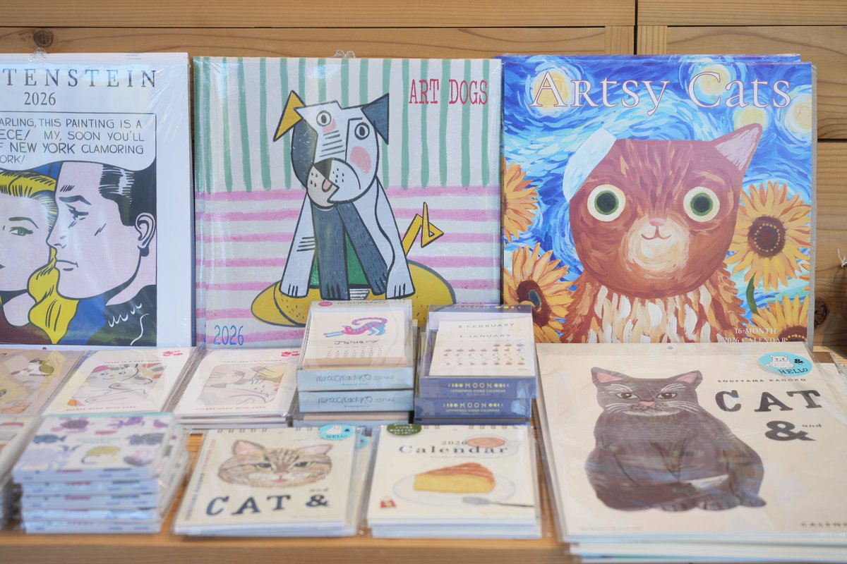 【二十四節気暦販売開始🍁】
「339」にて、本日より素描家・shunshunさんが手がける『二十四節気暦 2026』を販売開始しました◎日本古来から親しまれてきた二十四節気をベースにした立春はじまりのカレンダーです🌸「339」では他にもカレンダー商品を多数展開中🗓️来年の準備にぜひ🌅
#shop339