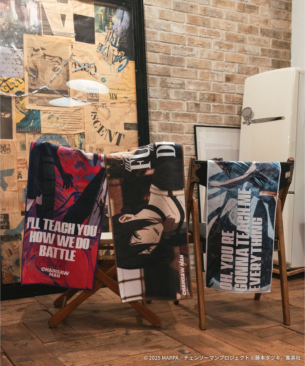 まさかのレゼのポスターは早々に売り切れ… 他のポスターやラグマット