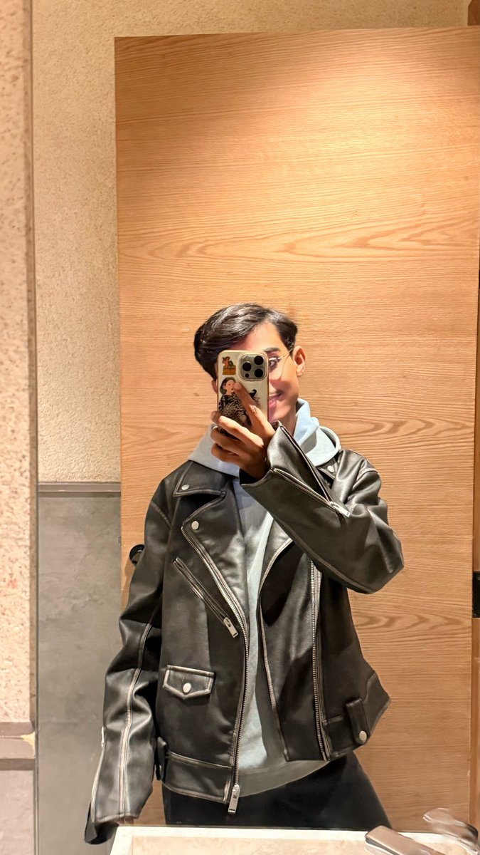 ๐
๐๐ก๐๐๐น. tweet media