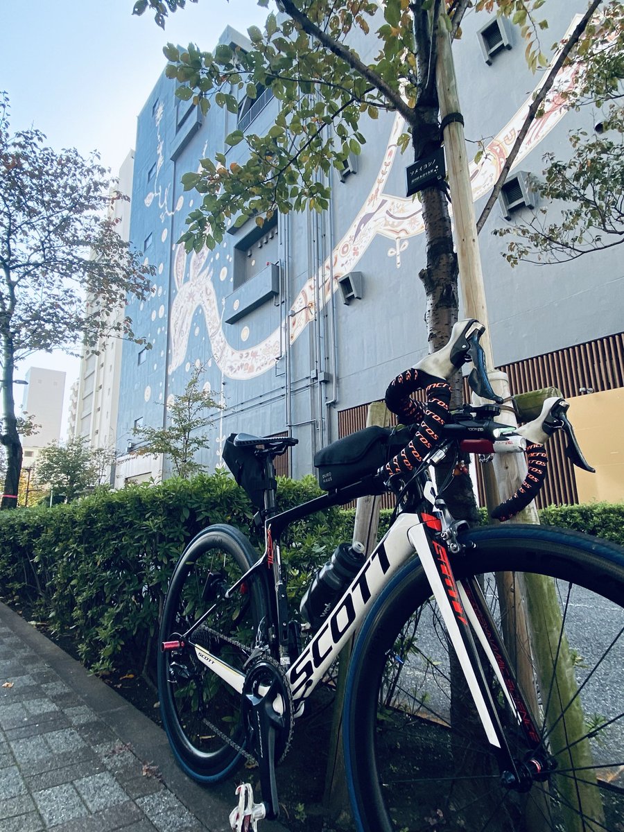 アートとロードは絵になりますね！