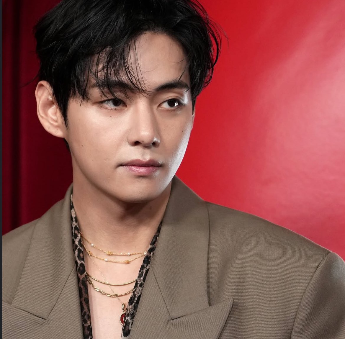 Taehyungimpact's tweet image. NEW PHOTOS OF KIM TAEHYUNG