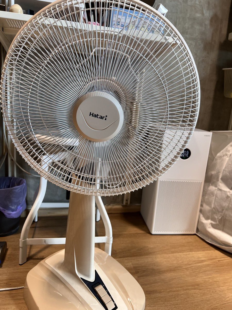 psmark1821's tweet image. พวกมึงงงง คือรีวิวแล้วรีวิวอีกตลอดไป ตั้งแต่กุย้ายที่อยู่คือแทบไม่ได้แวะกลับไปคอนโดเดิมที่เคยอยู่เลย พอกลับไปอีกทีคือฝุ่นเยอะมาก คราบนู่นนี่ฉ่ำ แน่นอนว่าเรียกแม่บ้านจาก btaskee มาช่วยทำเหมือนเดิมจ่ะ เริ่ดนะเอาดี แอปประจำไว้วางใจได้ว่าสะอาดแน่นอน เรียกกี่รอบก็ประทับใจเหมือนเดิม…