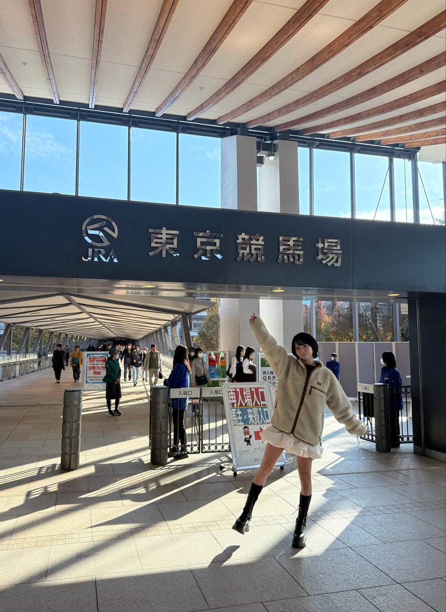 ドラマに影響されて競馬いってきた🏇
最近競艇とかもやってる🚣‍♂️ https://t.co/m0FGN8MFgj