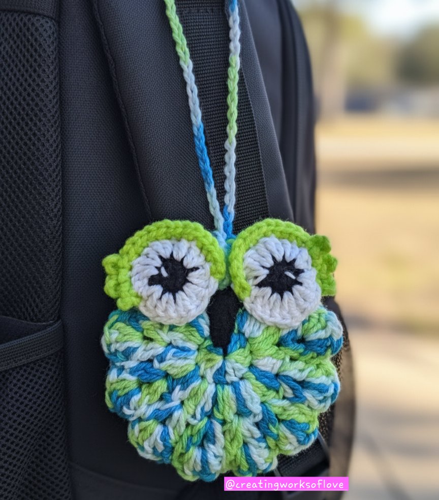 JenniferMacEwe1's tweet image. Crochet charm bag ##creatingworksoflove #crochet