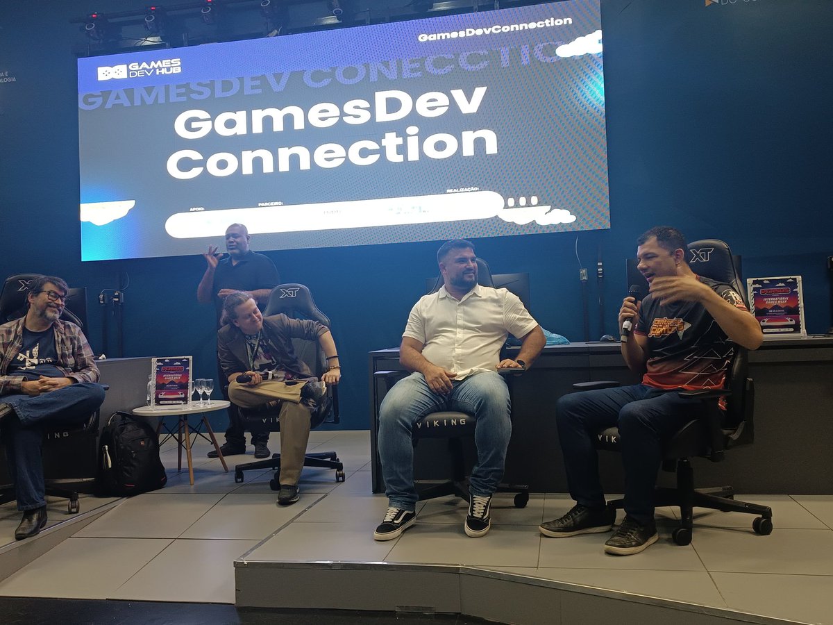 Participamos do painel sobre cultura gamer, representando os Fighting Games, durante a GamesDev Summit, a convite do <a href="/filhomarcio/">Márcio Filho 🇧🇷</a> , num painel bem elucidativo sobre o atual panorama dos games no RJ 
<a href="/snk_esports_hub/">SNK Esports Hub</a> <a href="/chandy_teixeira/">Chandy Teixeira</a> <a href="/2XKObrasil/">2XKO Brasil</a> <a href="/jogodelutabr/">Jogo de Luta 👊</a> <a href="/fgcbrasil/">FGC Brasil!</a>