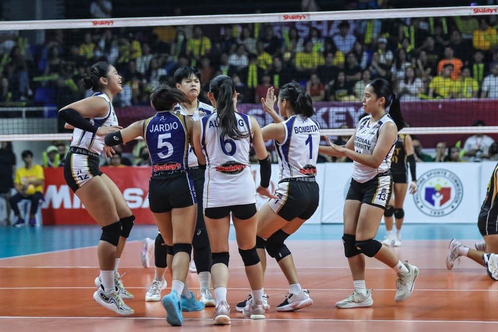 volleytiger's tweet photo. NU COMPLETES THE 4-PEAT! 💙🐾👑

The Lady Bulldogs outlast UST in 5 sets (22-25, 25-22, 25-27, 25-23, 15-10) to claim their fourth straight Pre-Season Shakey’s Super League title and finish the tournament undefeated.

The DYNASTY continues. 🏐 #SSL2025 https://t.co/ify5wxvct5