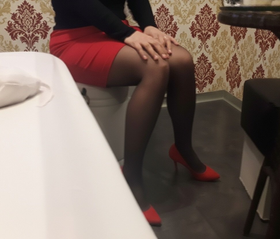 블랙&amp;레드 🖤♥️
기다림&amp;설레임👙💄