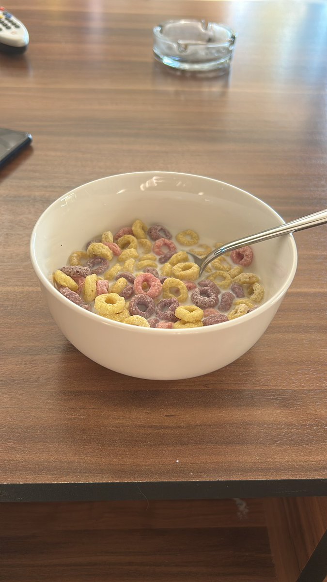 sakın çizgifilmlerden fln özenip denemeyin çok kötü 3. kasık alısım kutuyu çekmeye üsendim bi farkı yoktur diğerlerinin ama