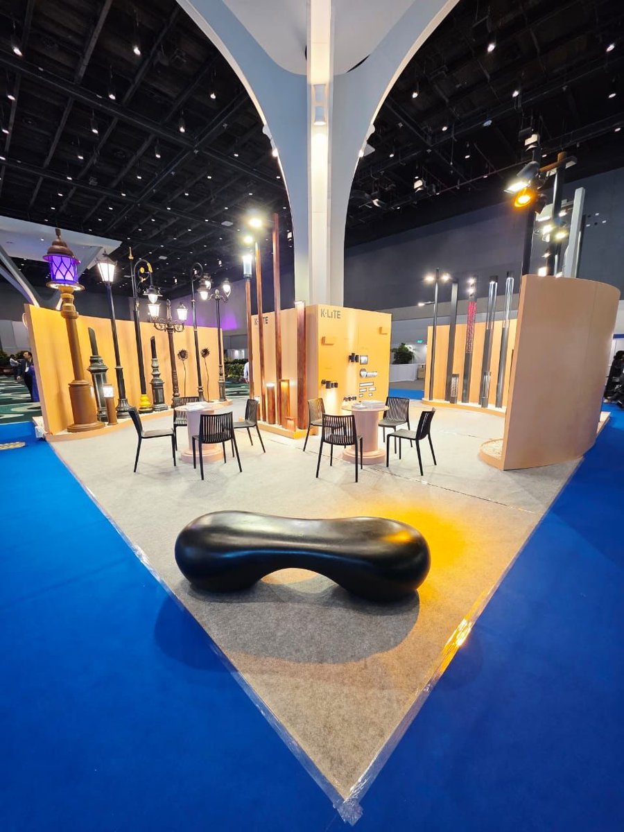 KliteIndia's tweet image. At the IFLAAPR Regional Congress 2025 in Mumbai! 🖤
Proud to showcase our lighting solutions to Asia-Pacific landscape professionals.
See you there! ✨
#KLiTE #LandscapeLighting #India #LandscapeArchitects #Lighting #Event