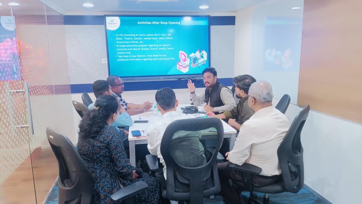 Genericartmed's tweet image. Building stronger partners, stronger futures! 💼✨
Our Franchise Training at Genericart HO focuses on knowledge, clarity, growth—covering product insights 💊, operations 📋, and customer connect 🤝.
Together, we grow. 🚀
#FranchiseTraining #Genericart