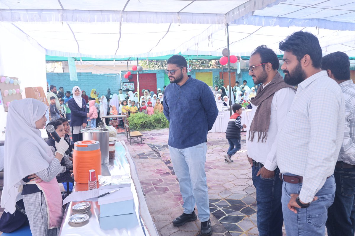 AlBayanKota's tweet image. Parents participated wholeheartedly and enjoyed the vibrant atmosphere.

A wonderful day of joy, learning, and community spirit!
A big thank you to all the talented young chefs,

#KidsCarnival #Entrepreneurship #FunForAll #HappyChildrensDay #ChildrensDay #ChildrensDay2025 #Kota