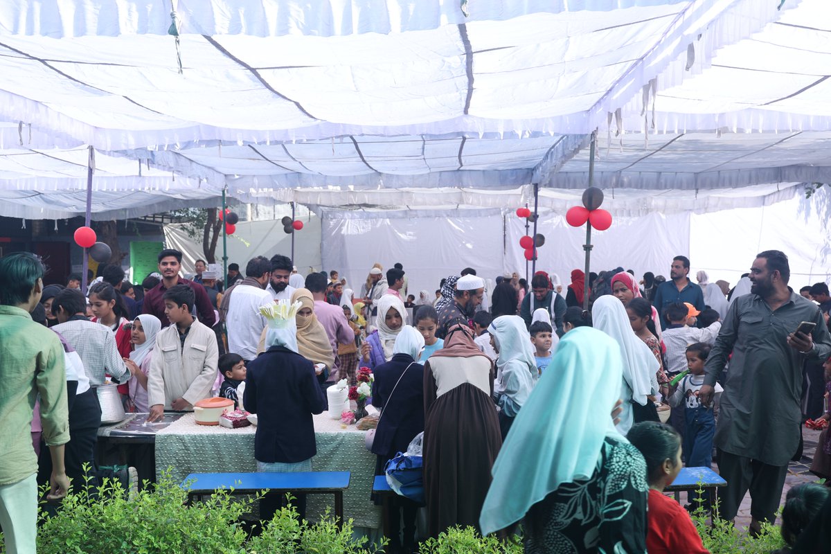 AlBayanKota's tweet image. game designers, and entrepreneurs who made this event so special!

#KidsCarnival #Entrepreneurship #FunForAll #HappyChildrensDay #ChildrensDay #ChildrensDay2025 #SchoolKids #Education #AlBayan #AlBayanGroupOfInstitution #ABPS #ABPSKota #AlBayanPublicSchool #Kota