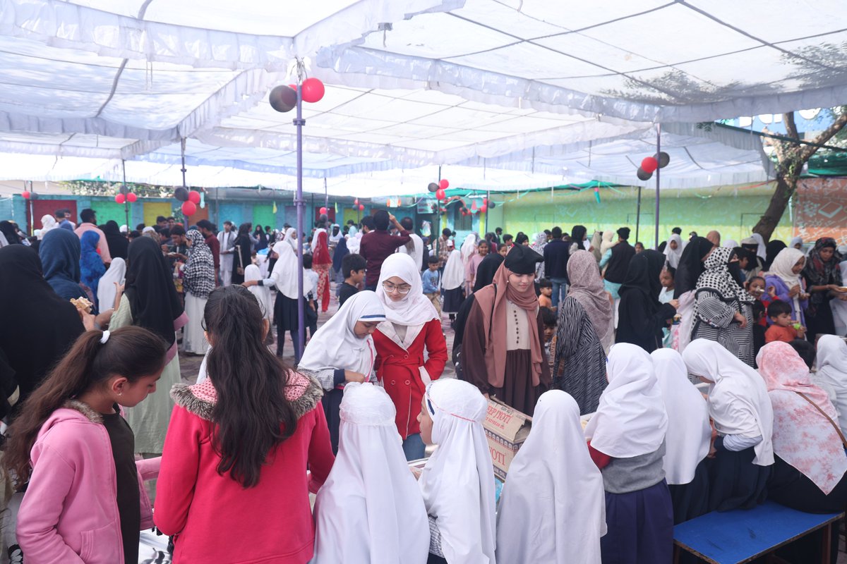 AlBayanKota's tweet image. game designers, and entrepreneurs who made this event so special!

#KidsCarnival #Entrepreneurship #FunForAll #HappyChildrensDay #ChildrensDay #ChildrensDay2025 #SchoolKids #Education #AlBayan #AlBayanGroupOfInstitution #ABPS #ABPSKota #AlBayanPublicSchool #Kota