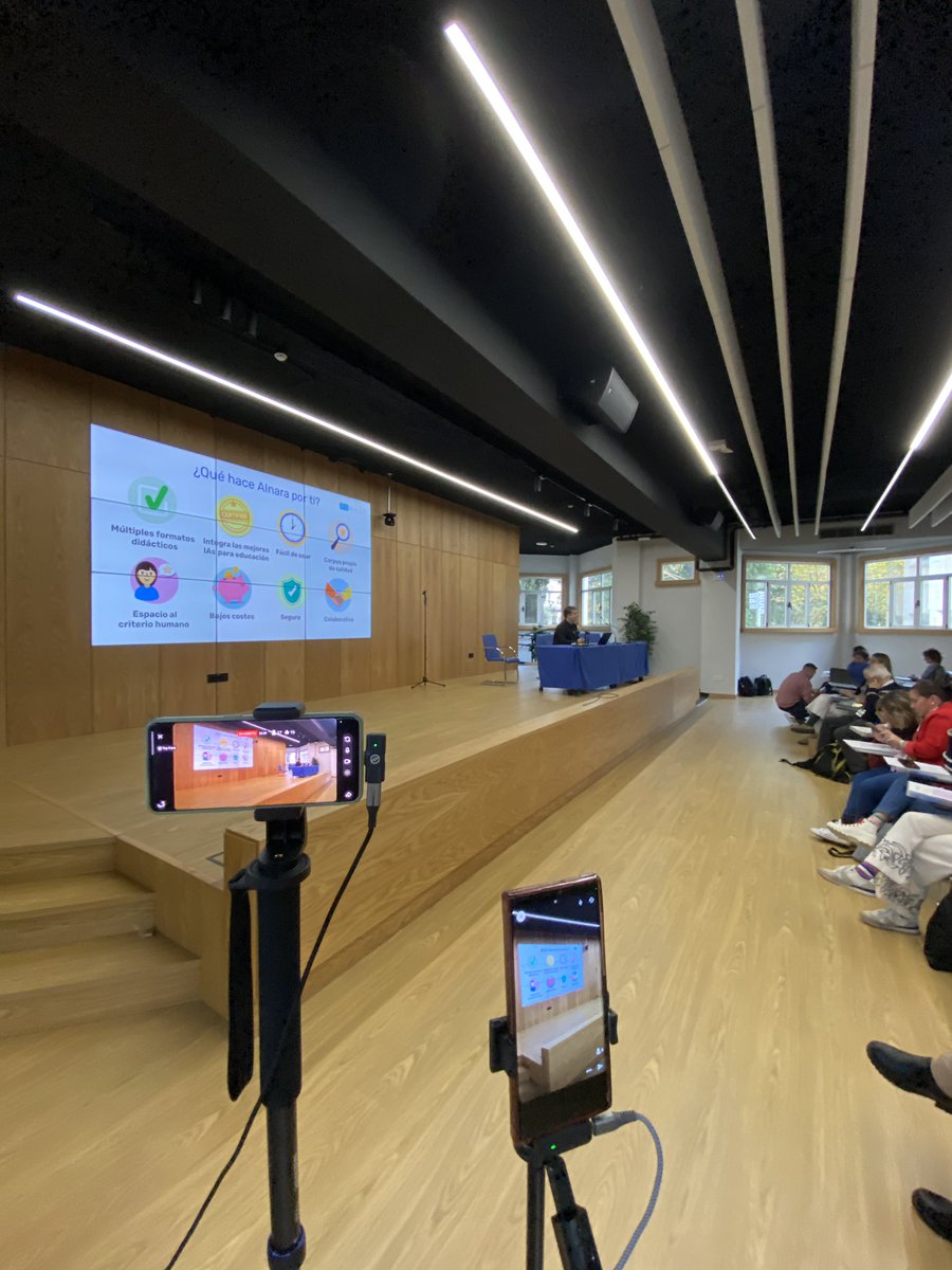 lily05100's tweet photo. Ainara una IA a disposición de la #clasedereli Proyectos multimedia expositivos y evaluativos. #innovareli25 https://t.co/mPGtdKBETp