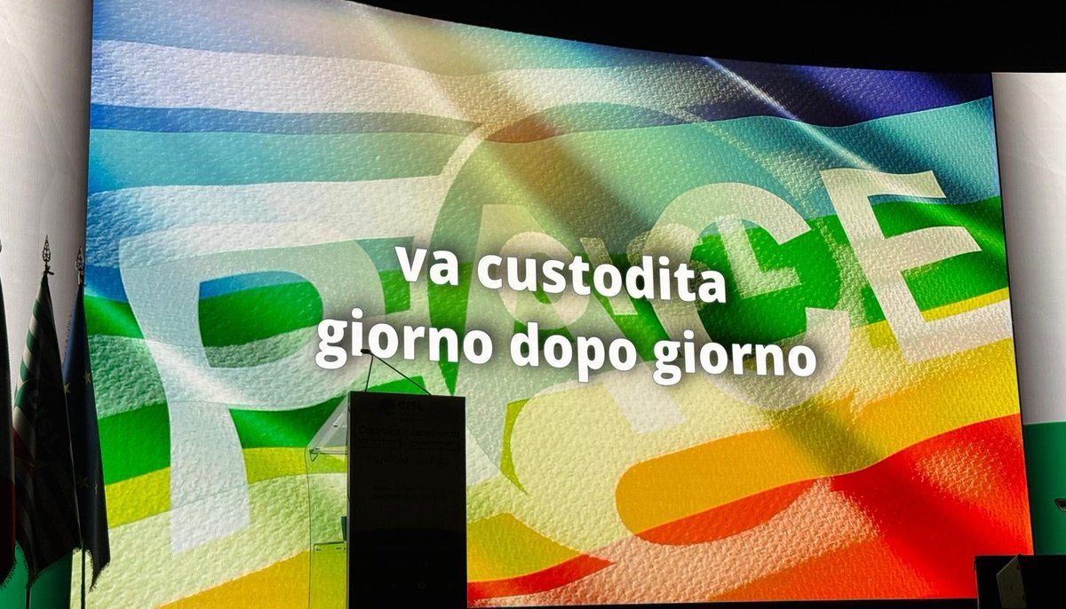 CislNazionale's tweet image. All&apos;Assemblea nazionale della #Cisl le toccanti testimonianze di due donne coraggiose sul conflitto tra Russia e Ucraina. 

Anna Zafesova, giornalista e dissidente russa: &quot;Non è un conflitto solo territoriale, ma una guerra tra due diverse visioni politiche, sociali e culturali.…