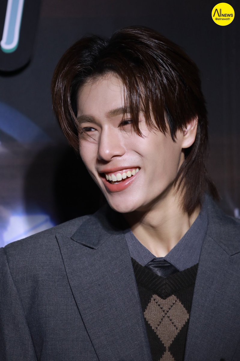 Leo Ei Paing(daniel k) tweet media