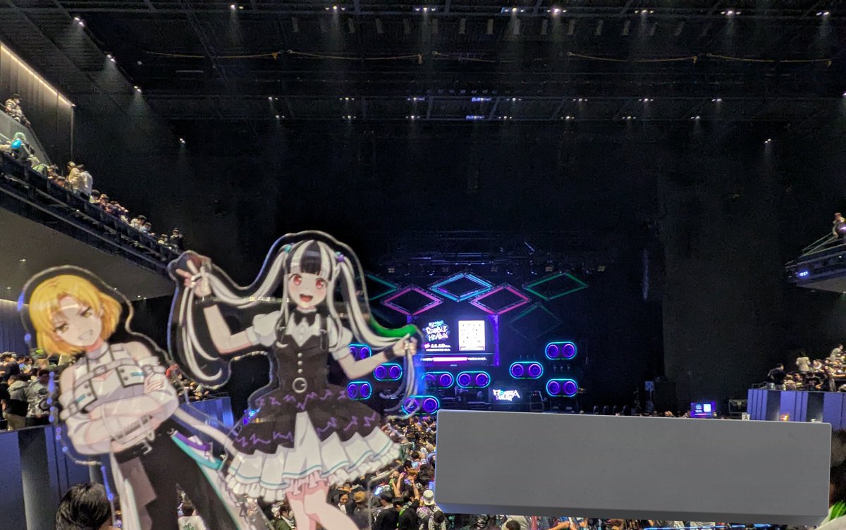 最っ高に暴れてきました!!
場所も場所でしたのでめちゃくちゃ見やすくてステージ全体がよく見えました!!
セトリについては明日もあるので詳細は触れませんが、首は吹き飛びますとだけお伝えしておきます。
#RAS_RUMBLEHEADZ
#RAS_RUMBLEHEADZ_DAY1