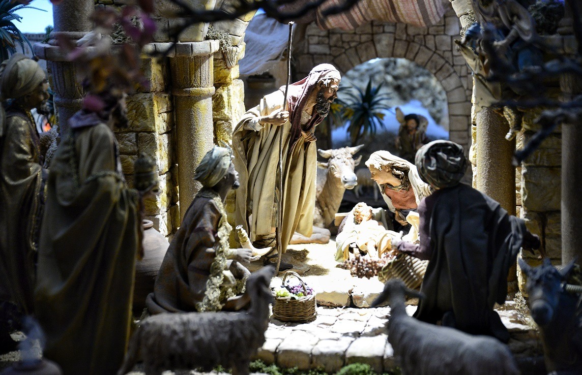 TRADICIONES POPULARES |
✨ La Concejalía de Fiestas y Tradiciones Populares ha informado de que ya se pueden llevar a cabo las inscripciones gratuitas para participar en el XLII Concurso Local de Belenes organizado en colaboración con la Asociación Complutense de Belenistas.