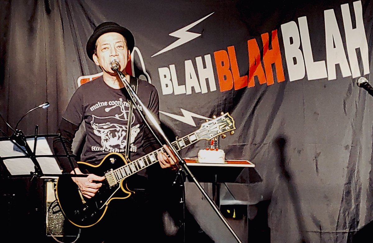 今年も自ら祝います
皆さんお待ちしているぞ
12/28(日)
Ally CARAVAN
小宮山聖誕祭59ers
Touch Down Night
Open：18：00
Start：18：30
Adv：¥3.500
Door：¥4.000

予約は西早稲田BLAH BLAH BLAH
まで