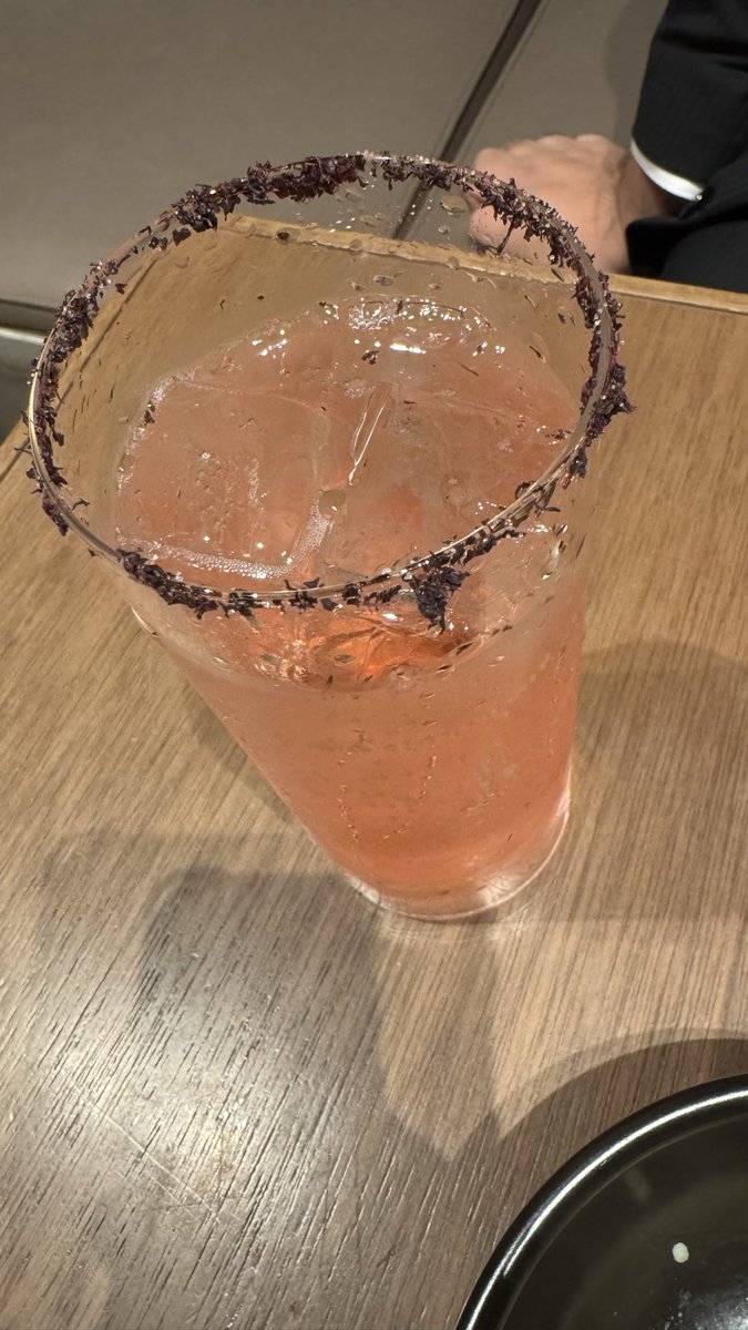 filet_jun's tweet image. 無事に発表が終わり
サウナシュラン2024受賞施設へ
休憩中見上げれば星が
落ち着いた雰囲気がとても良い
サウナ後の紫蘇サワー格別でした
#サウナシュラン #hikistargazing #紫蘇サワー