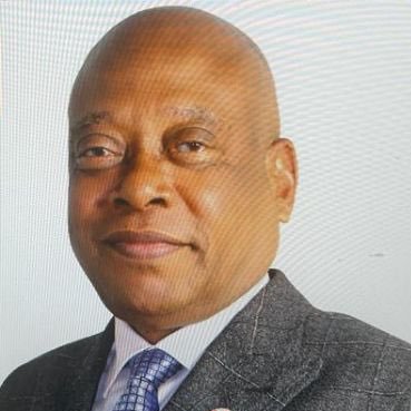 LwarhibaM's tweet image. #RDC🇨🇩 n&apos;y a-t-il pas un membre du gouvernement qui peut se sacrifier en cédant son ministère à Steve Mbikayi au nom de l&apos;assistance de personne en danger?
 @Cartesien243 a trop tribuné, a trop flatté le roi soleil, mais rien. Aimons-ns vivants. Mr ne dort plus.
Mina choka