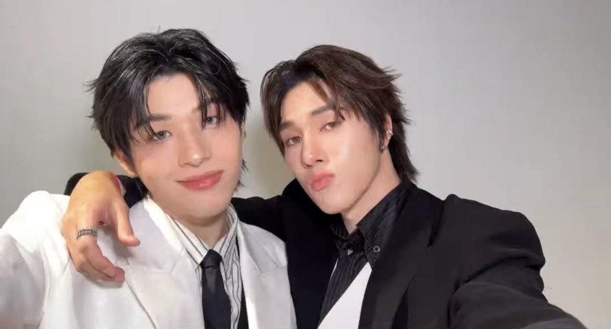 IM SCREAMINGGGGGGGGGG THANK YOU ROYAL CANIN