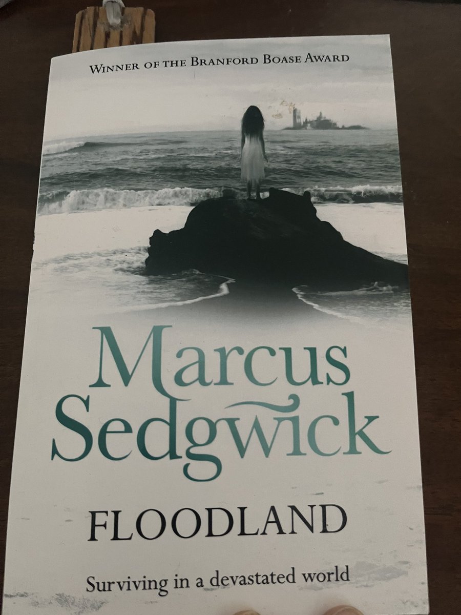 Phil Earle tweet media