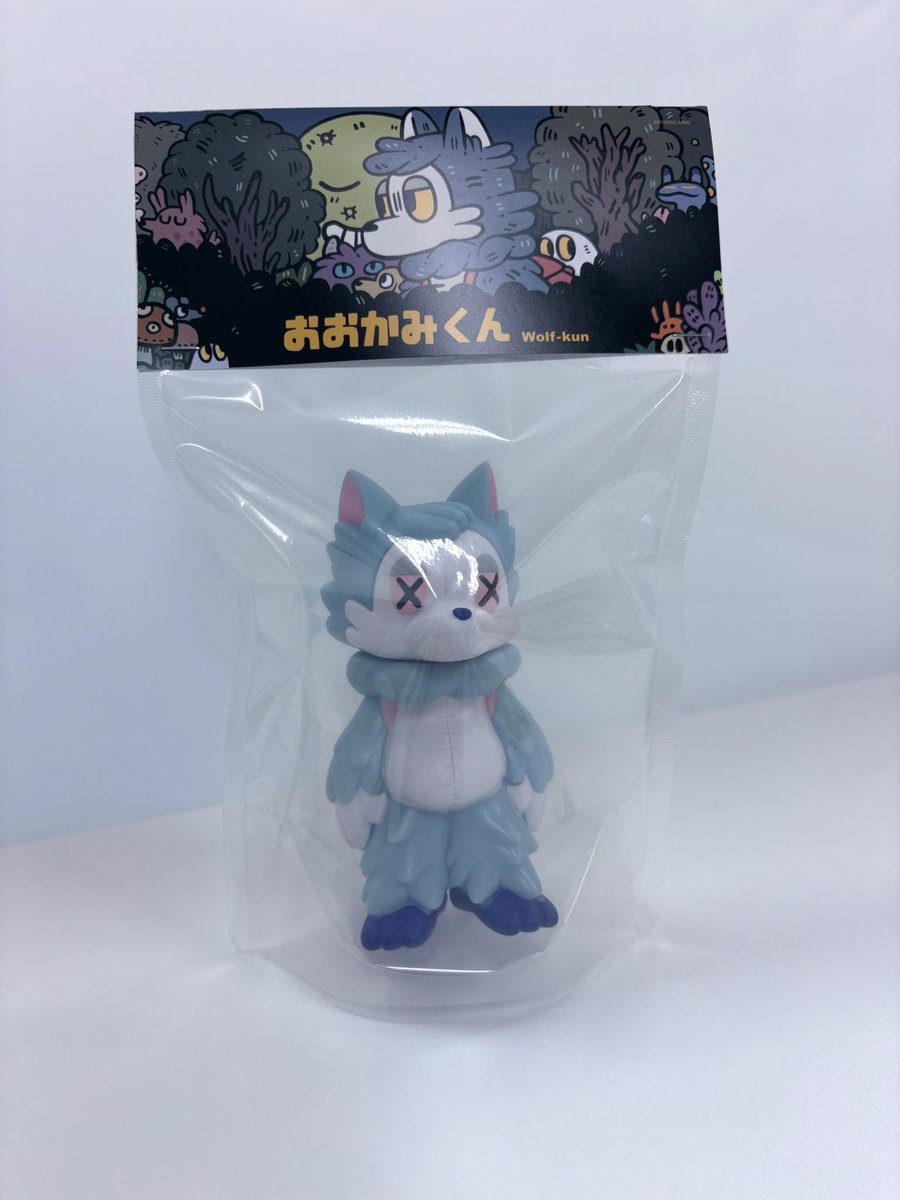 yohitoy's tweet image. デザフェス62①
あらいきりこさんのおおかみくんです🎉
ラムネカラーも届きました🎉
開始からものすごい行列でした😆
＃あらいきりこ ＃おおかみくん