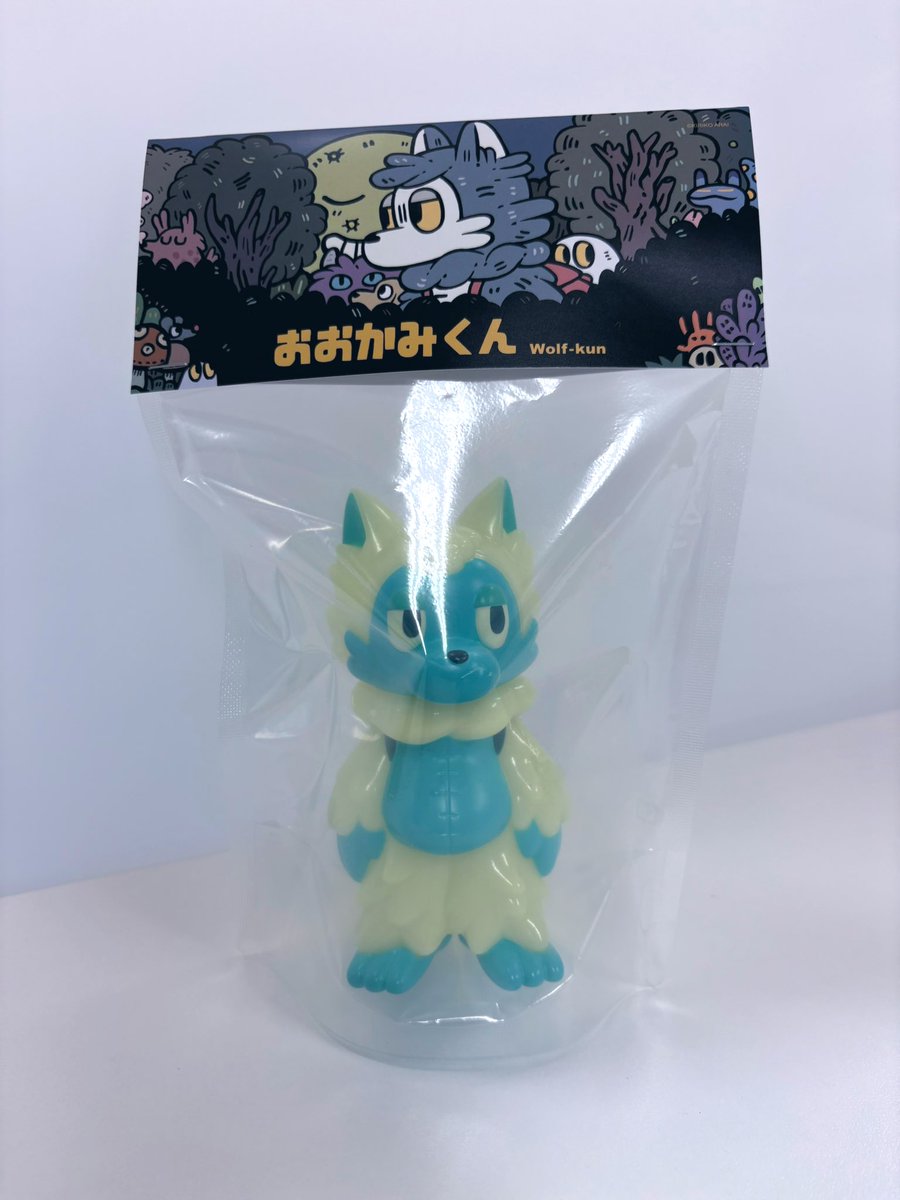 yohitoy's tweet image. デザフェス62①
あらいきりこさんのおおかみくんです🎉
ラムネカラーも届きました🎉
開始からものすごい行列でした😆
＃あらいきりこ ＃おおかみくん