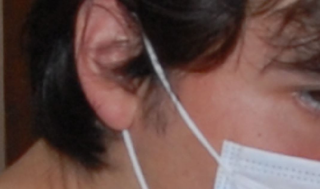 MariaConversano's tweet image. #Garlasco Nella foto originale non c&apos;è alcun taglio. 
Affermiamo i fatti, non le supposizioni o le falsificazioni con AI.